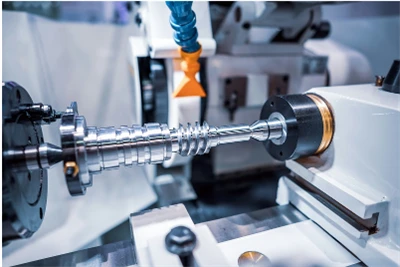 جزئیاتی که باید در حین ماشینکاری CNC محور بلند تراش CNC مورد توجه قرار گیرد